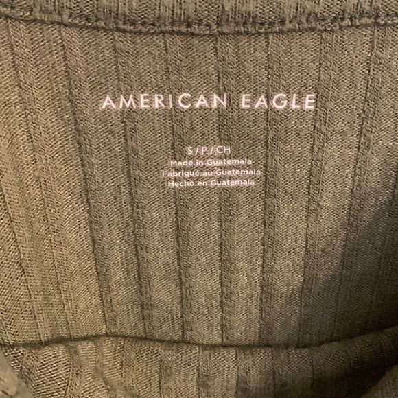 American Eagle ribbed v-neck tank top - Picture 3 of 4